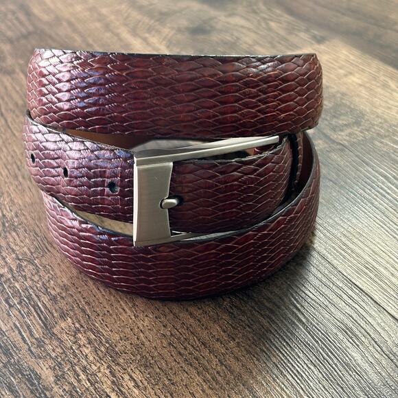 Allen Edmonds Brown Leather Belt Italian Calfskin Embossed Snake Print Men's 42 - Picture 2 of 9